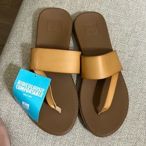 Reef sandals new with tags